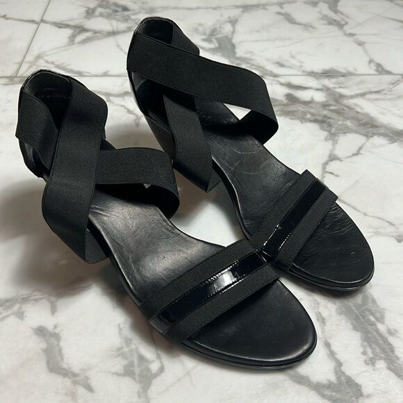 Munro Shoes - NWOB Munro Black Heeled Sandals with Crisscross Ankle Straps Size 8.5 N Narrow